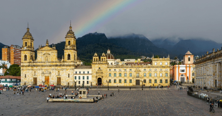 plaza-de-bolivar